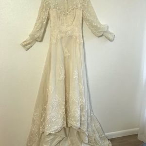 Vintage Wedding Dress
